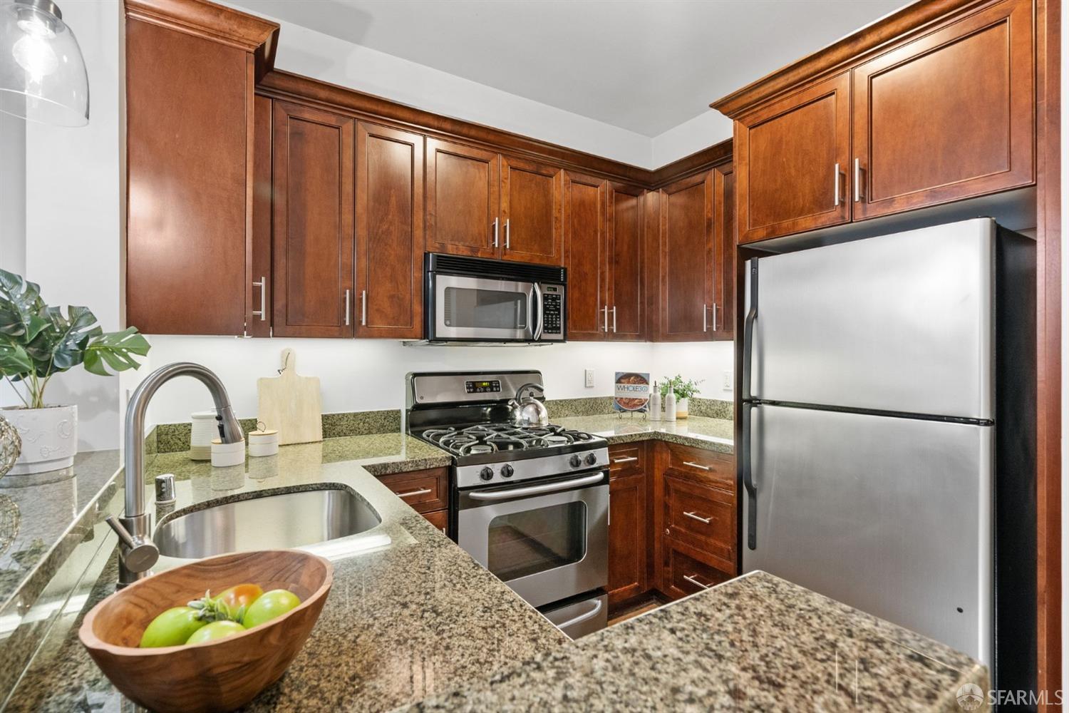 88 Townsend Street # 103