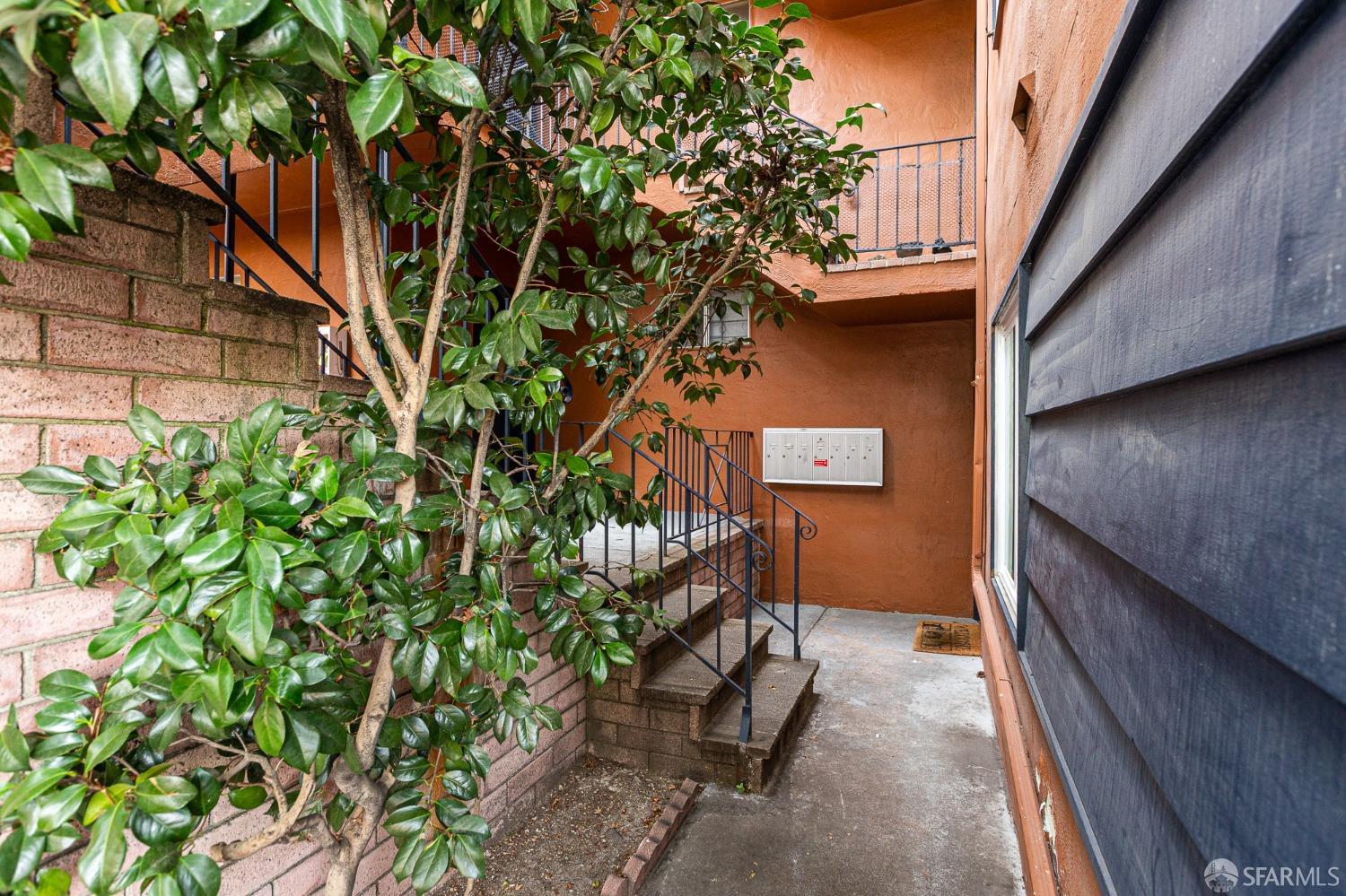 216 Orange Street