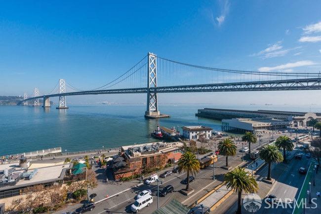 425 1st Street Unit: 2607