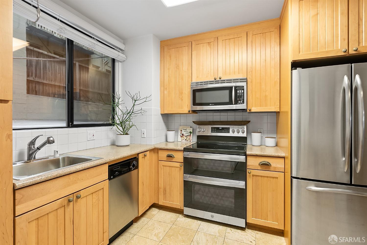 850 Powell Street Unit: 107