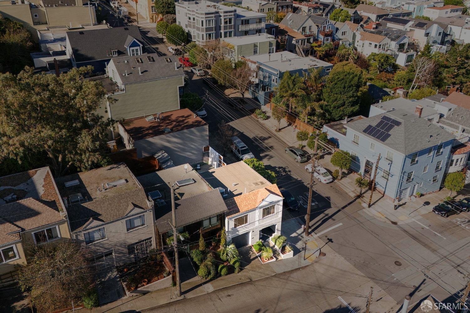900 Douglass Street