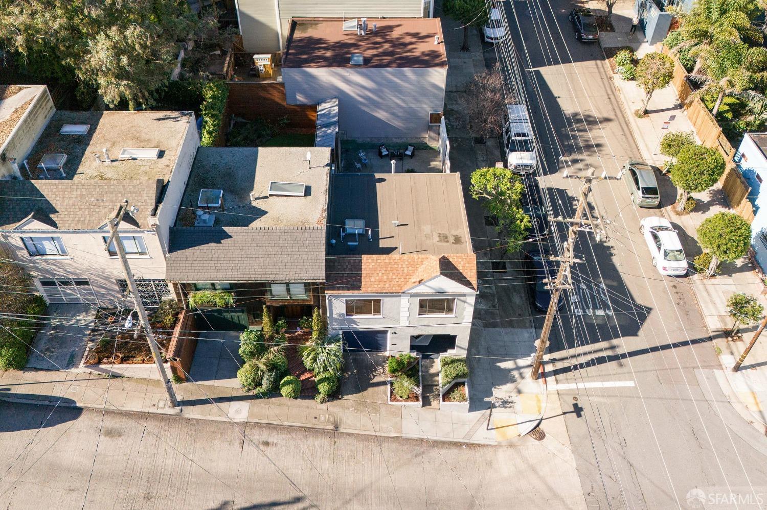 900 Douglass Street
