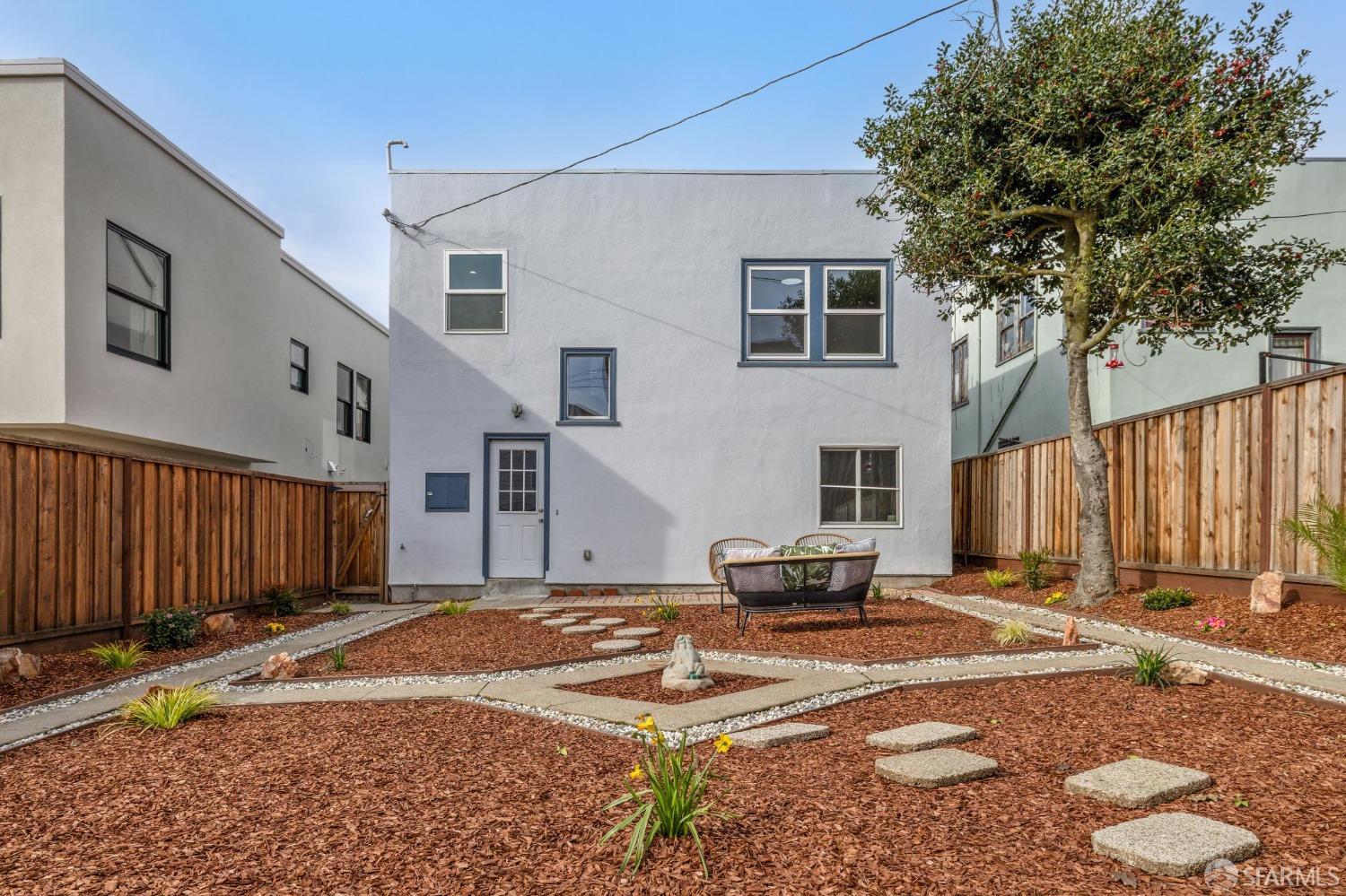 271 Vicente Street