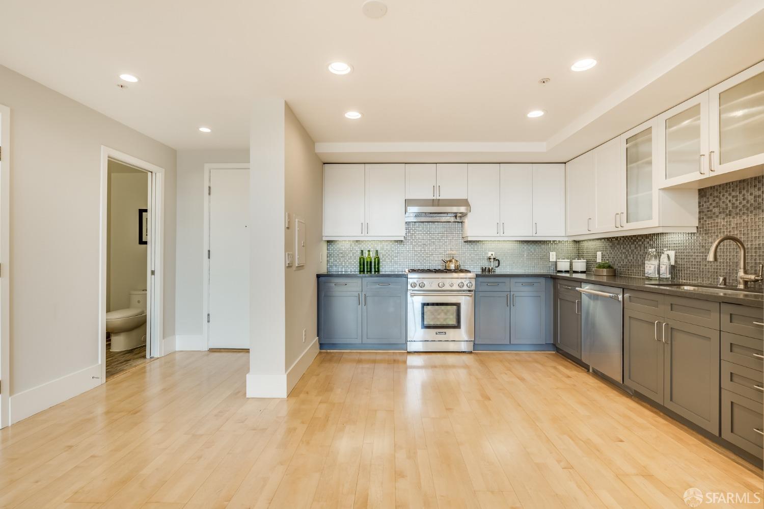 920 Harrison Street Unit: 7