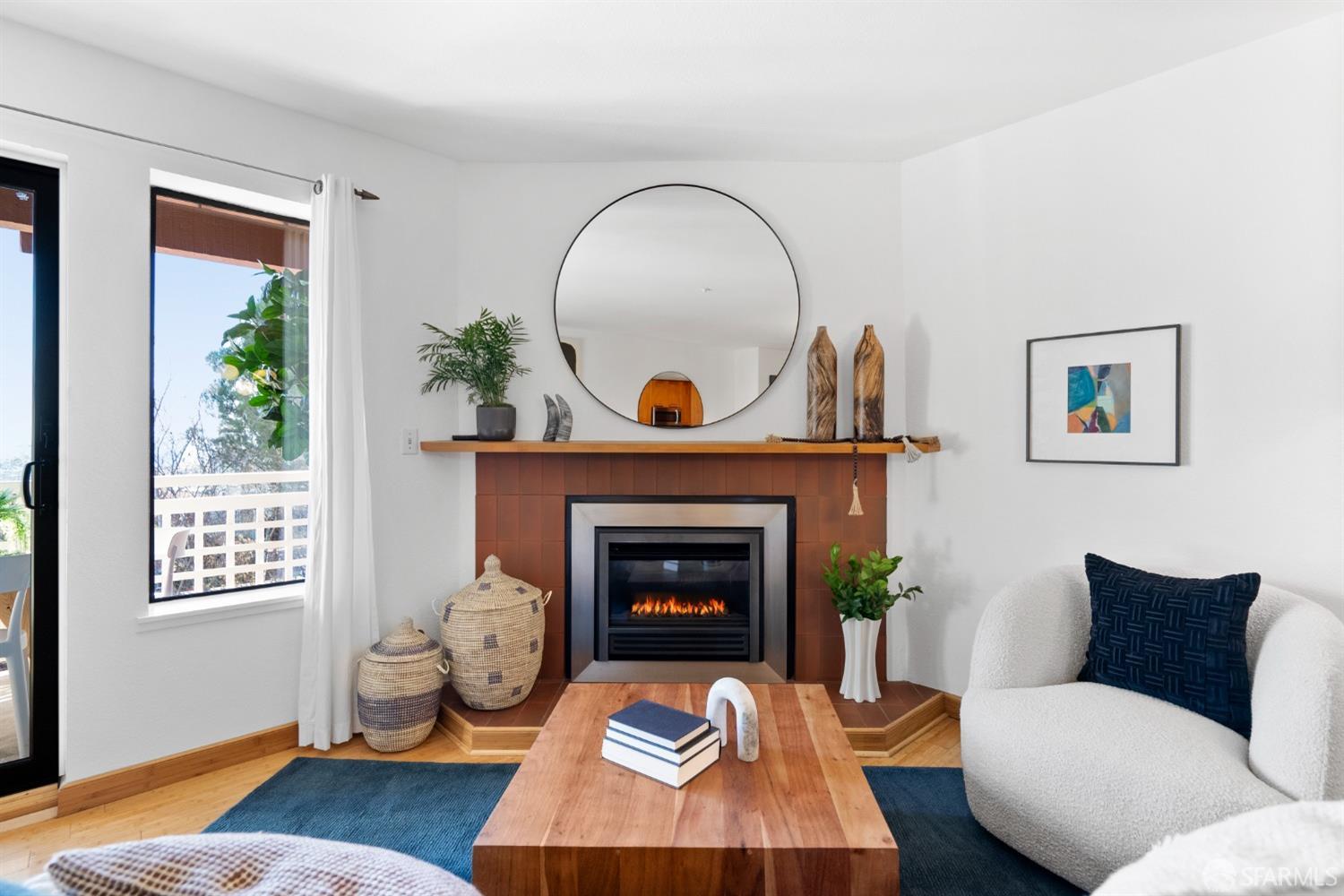 806 Red Leaf Court