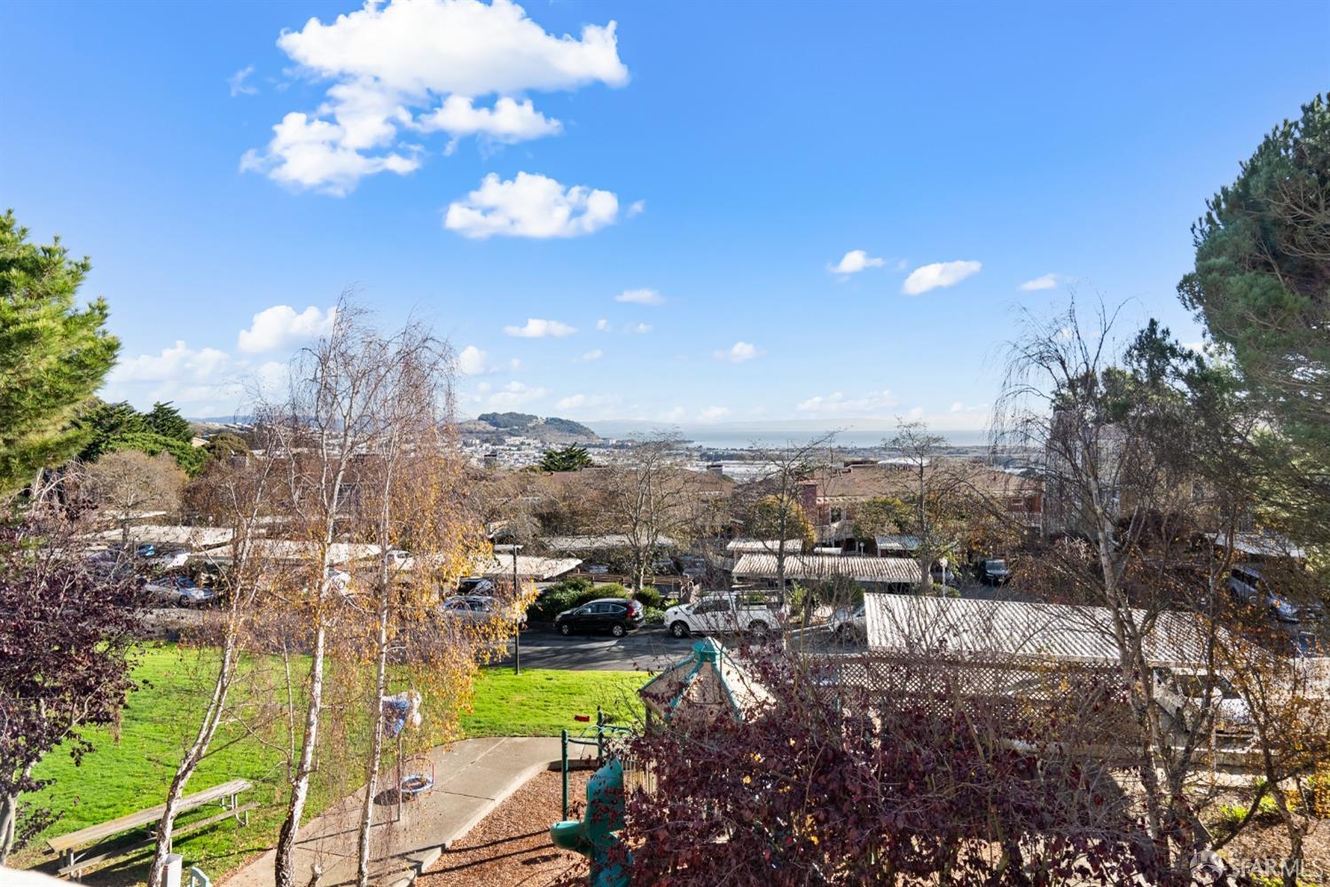 806 Red Leaf Court