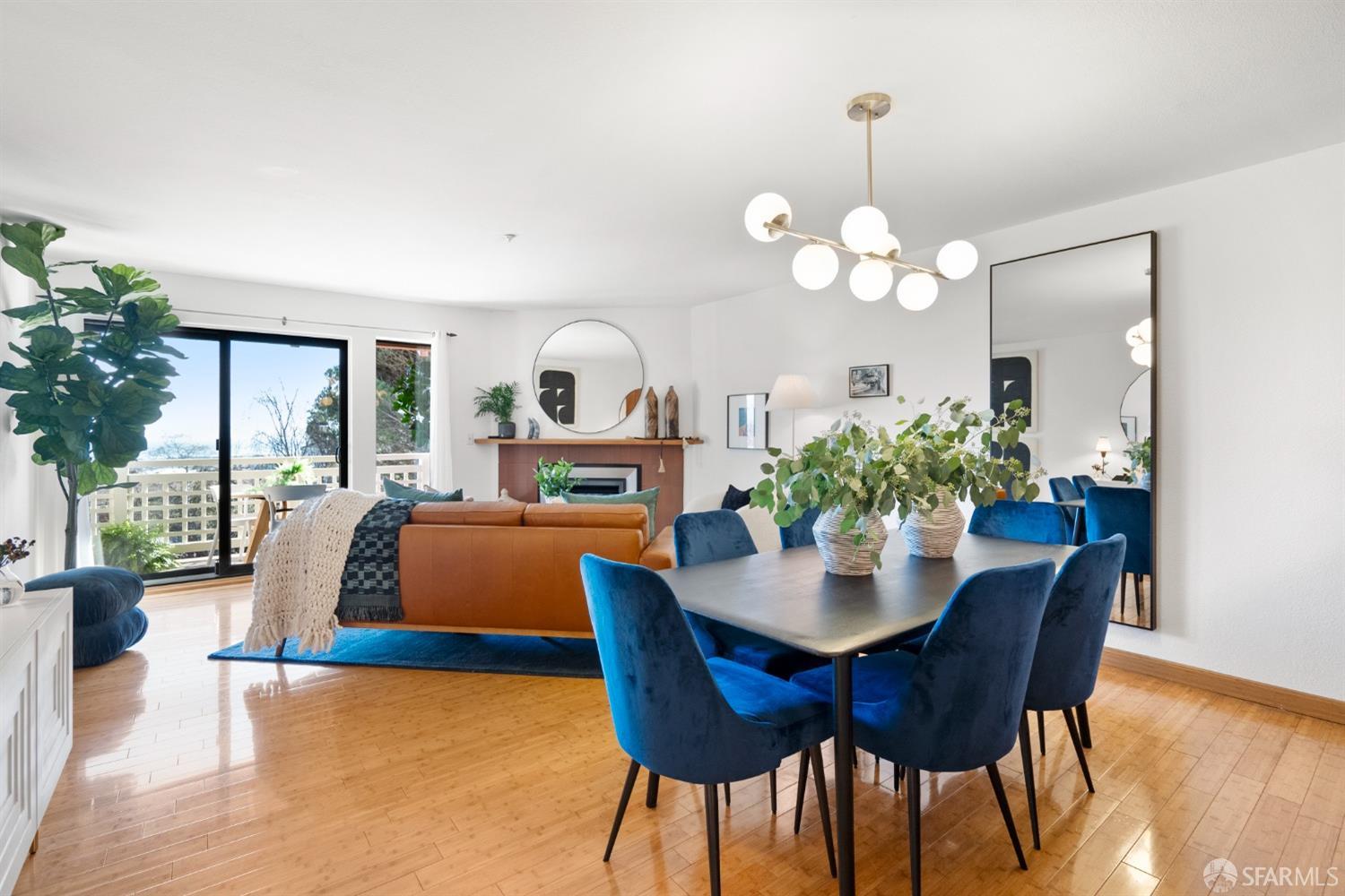 806 Red Leaf Court