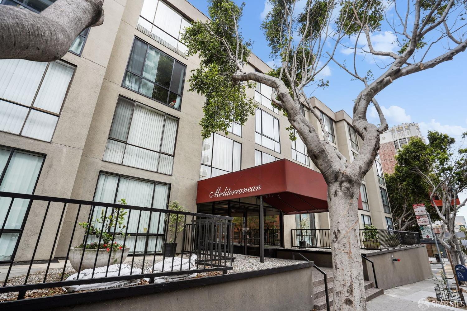 1000 Franklin Street # 401
