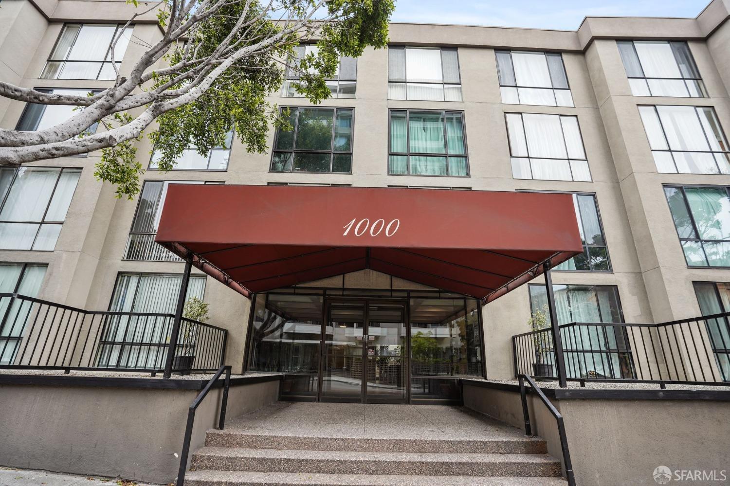 1000 Franklin Street # 401