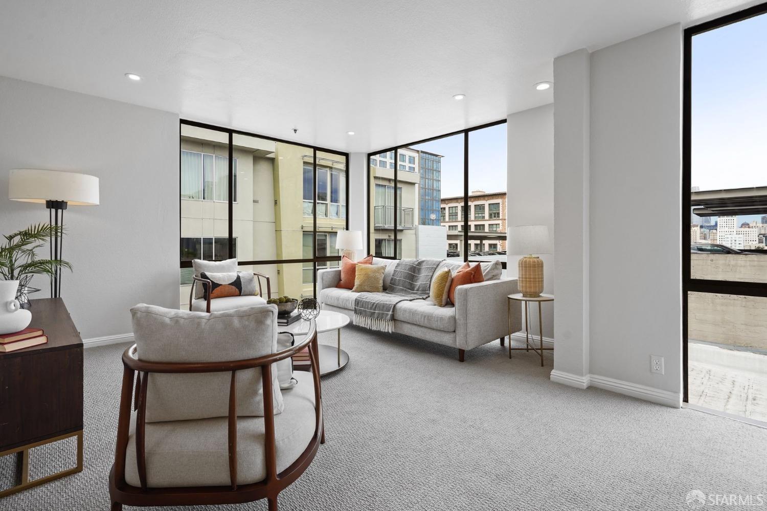 1000 Franklin Street # 401