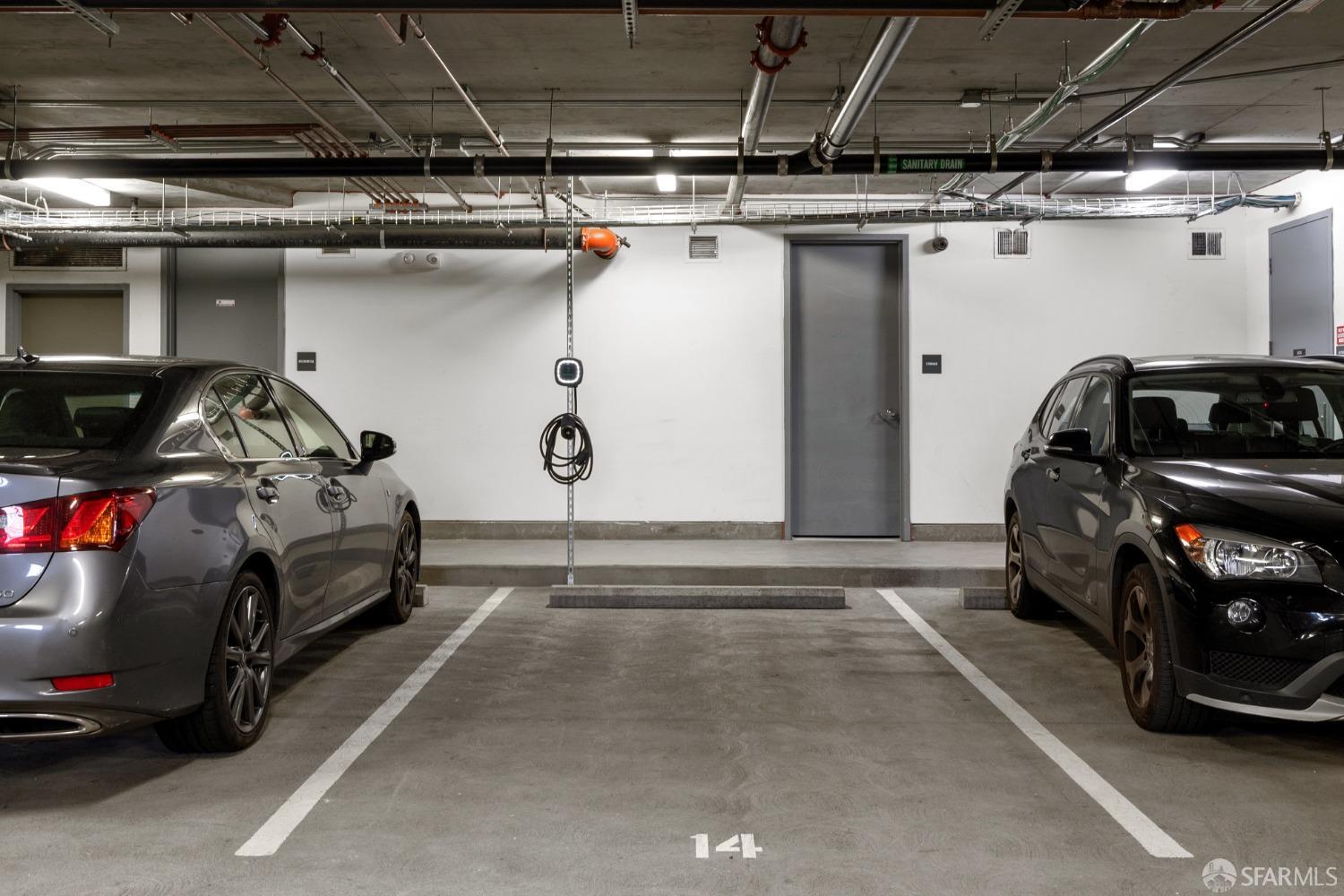 450 Hayes Street Unit: PH8