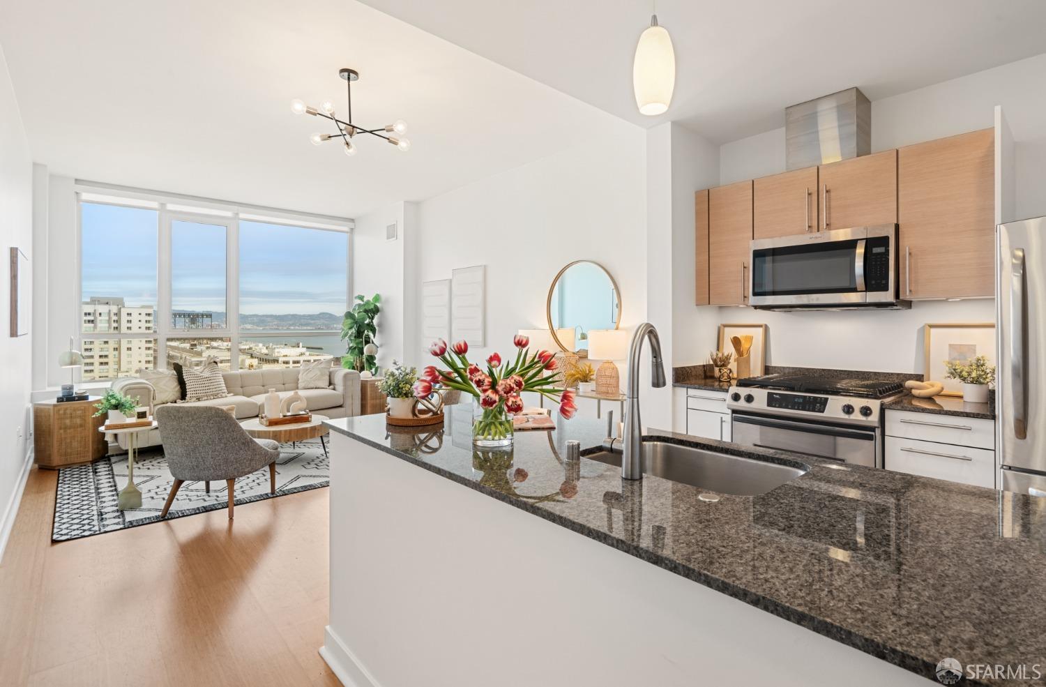 300 Berry Street Unit: 1505