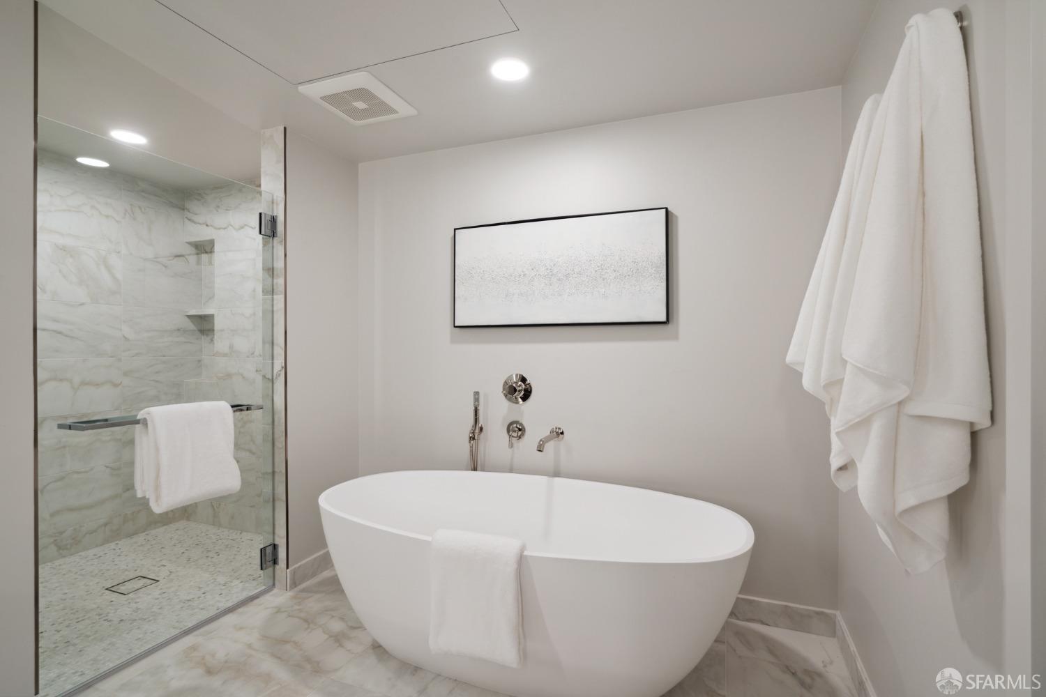2525 Van Ness Avenue Unit: 304