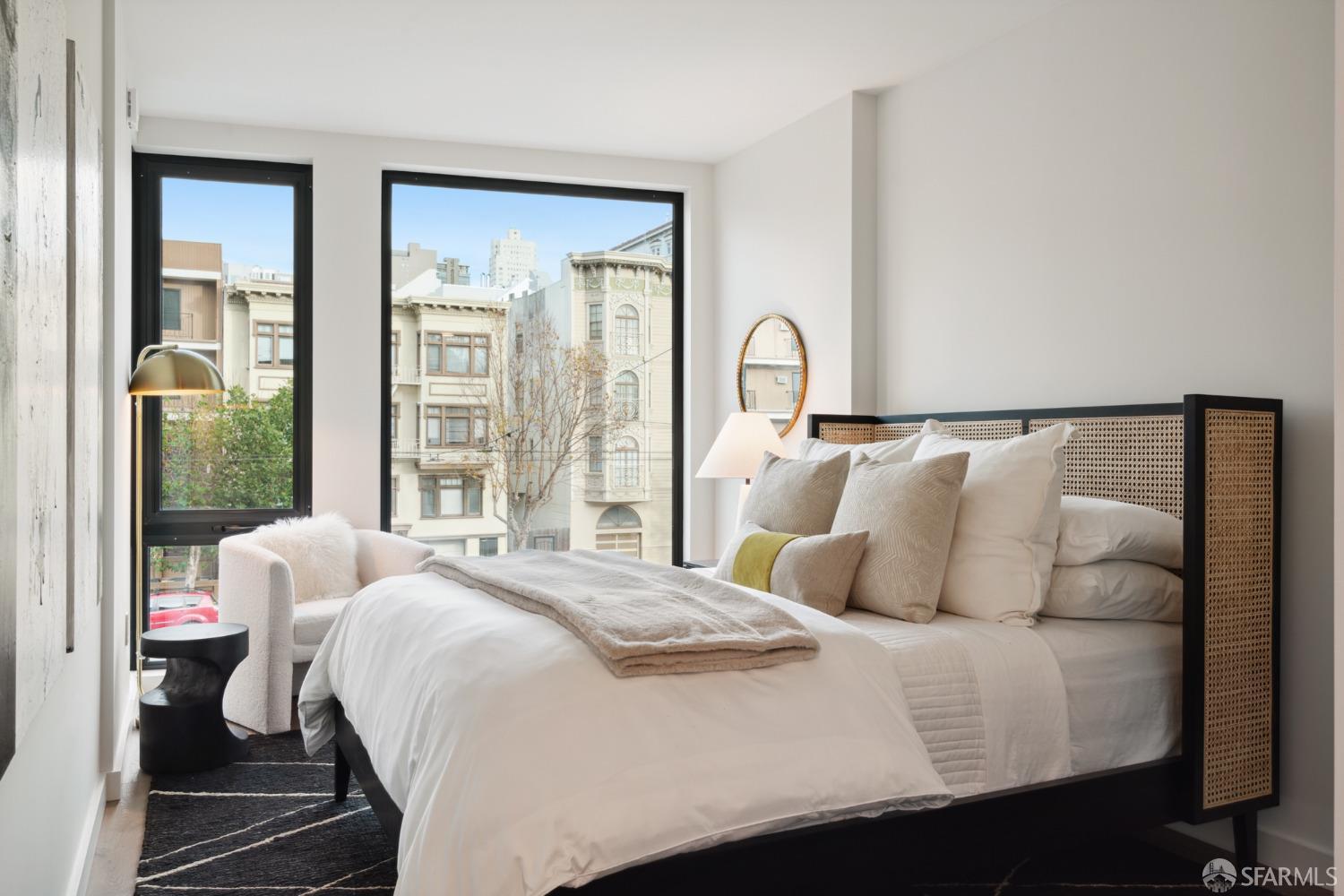 2525 Van Ness Avenue Unit: 304