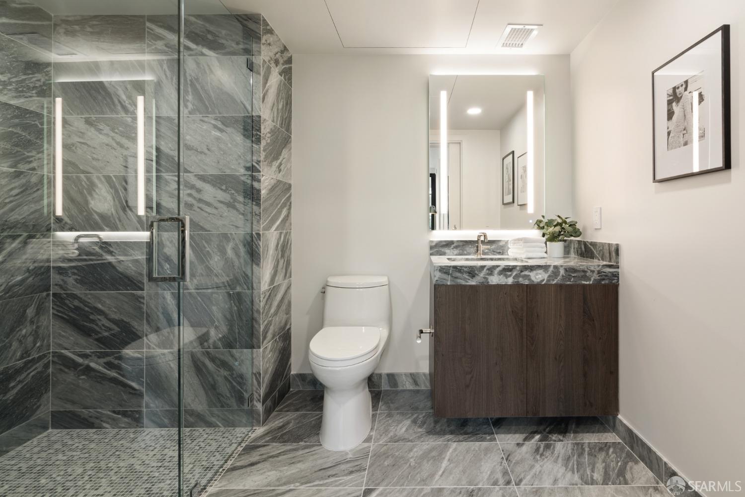 2525 Van Ness Avenue Unit: 304