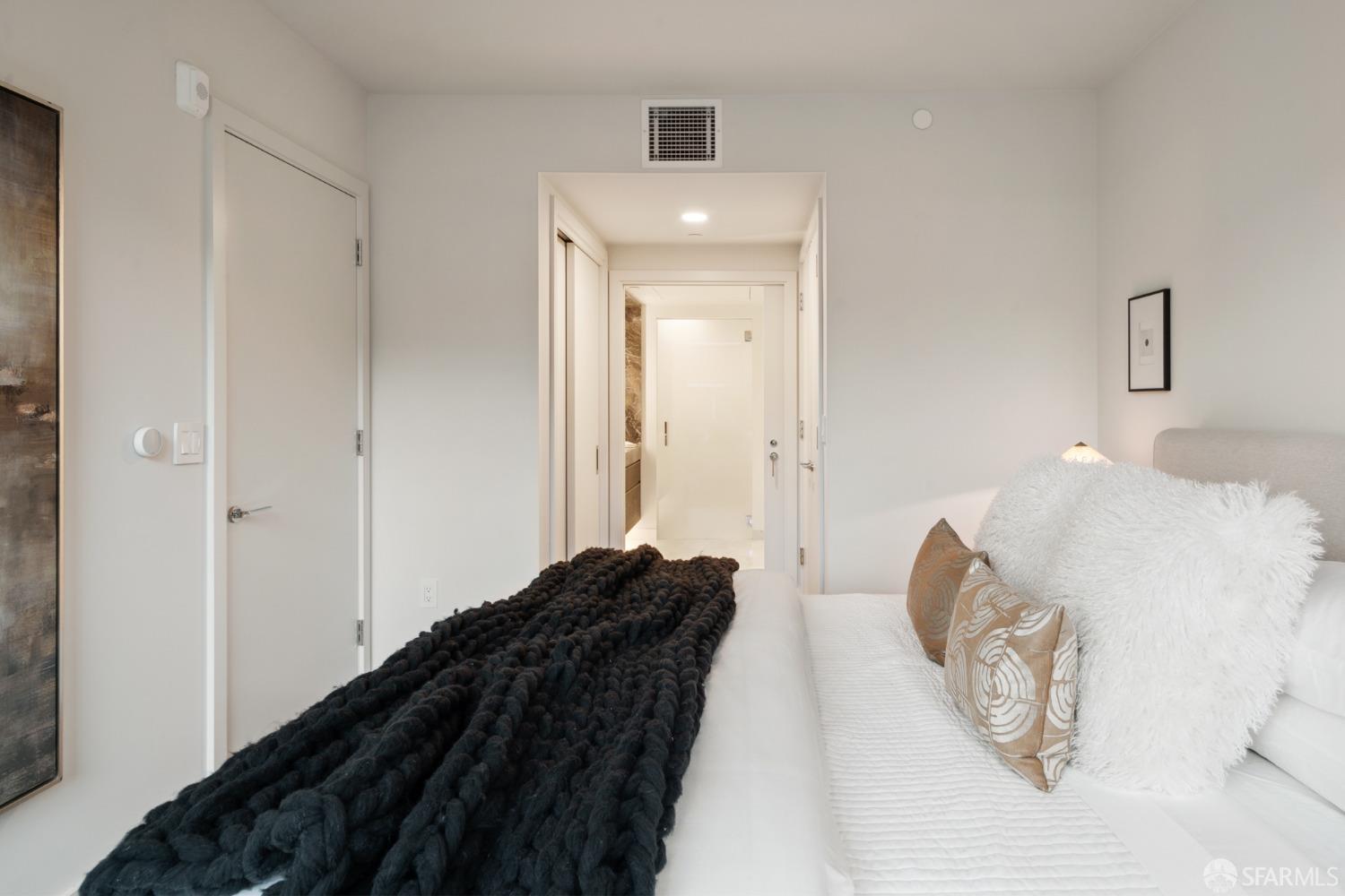 2525 Van Ness Avenue Unit: 304