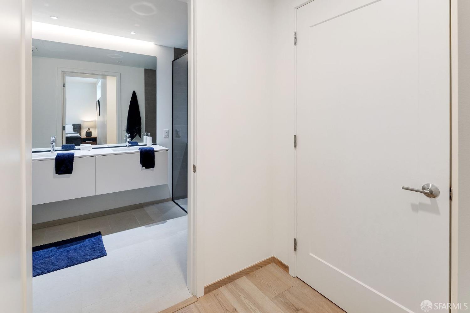2238 Market Street # 402