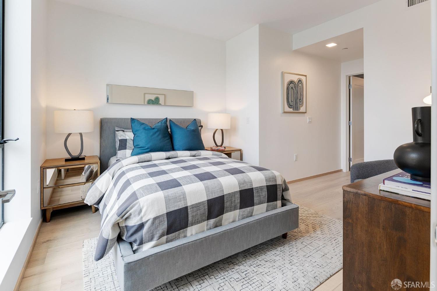 2238 Market Street # 402