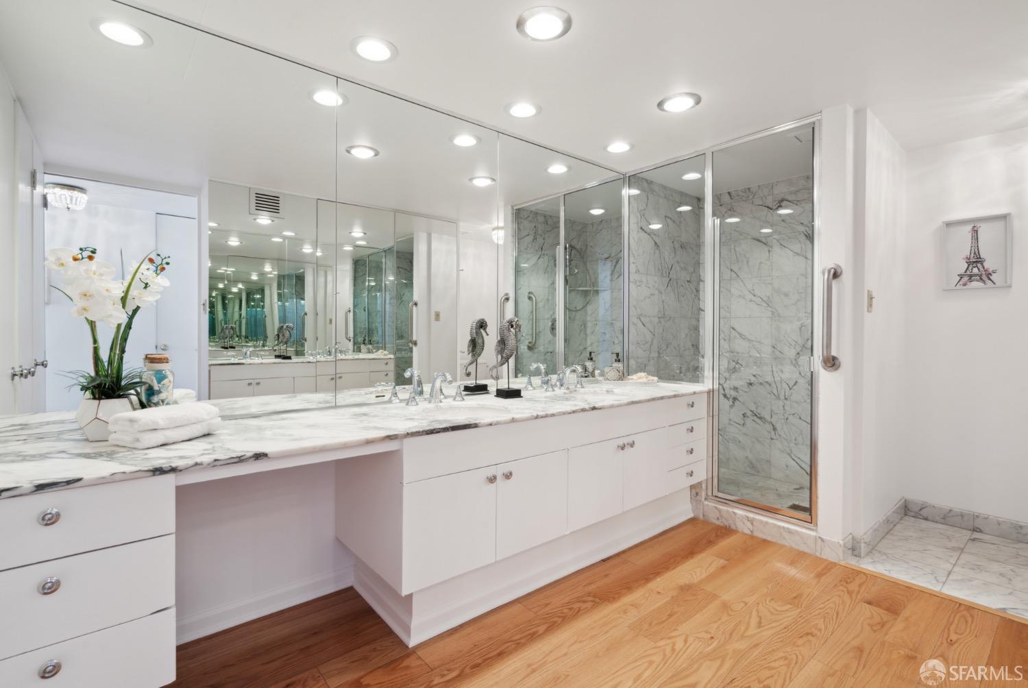 1333 Jones Street Unit: 904