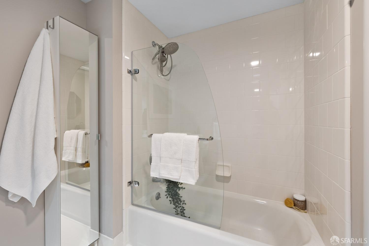 403 Main Street # 505N