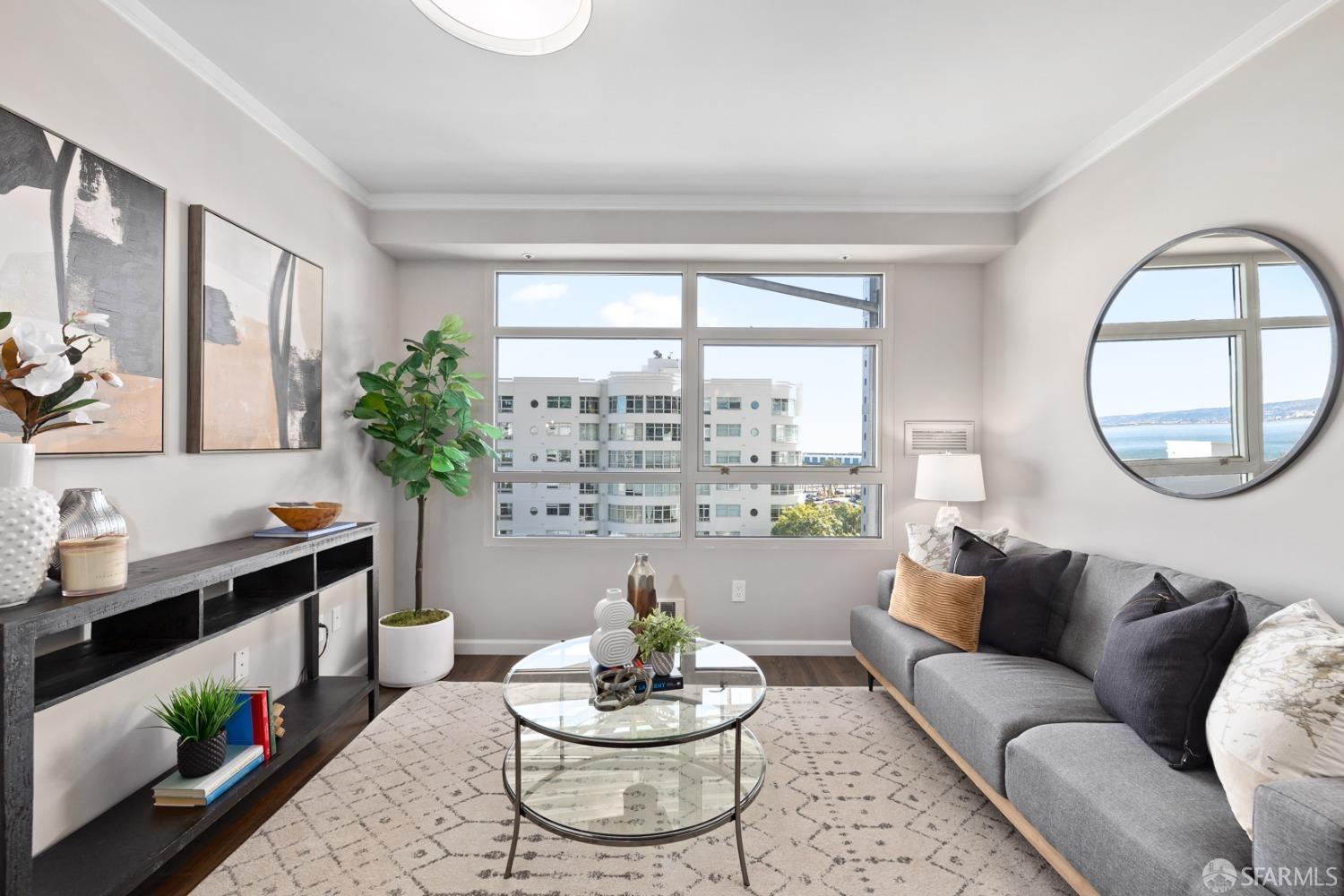 403 Main Street # 505N