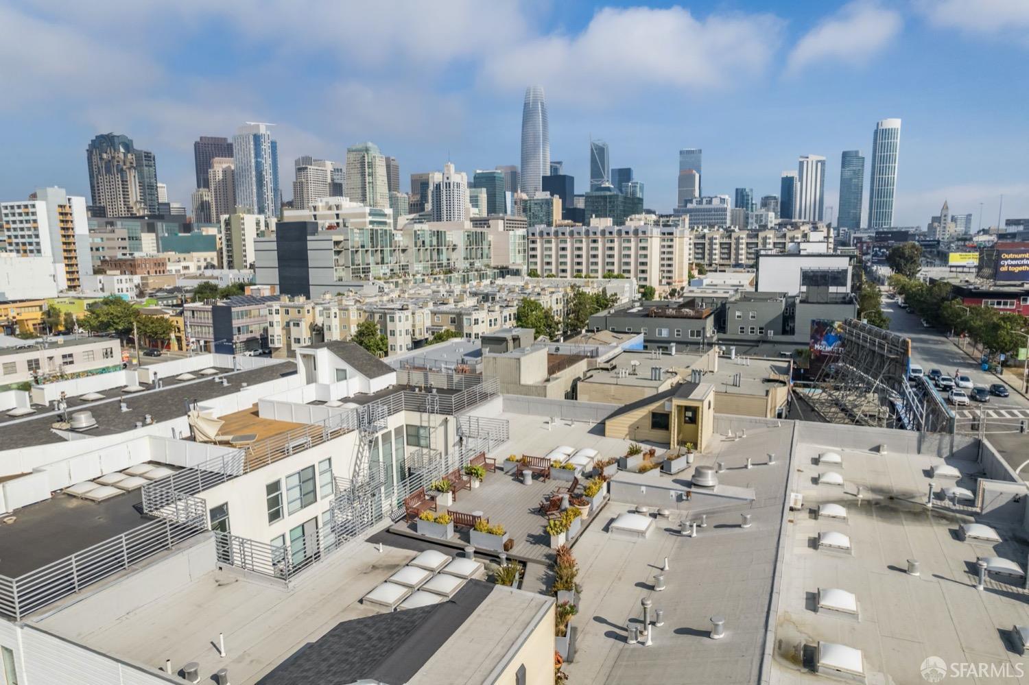 920 Harrison Street Unit: 15