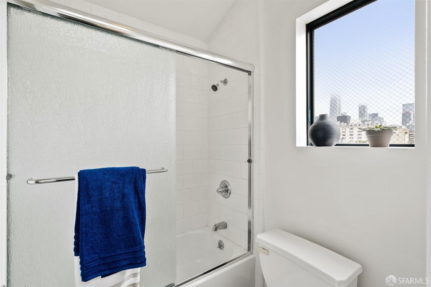 920 Harrison Street Unit: 15