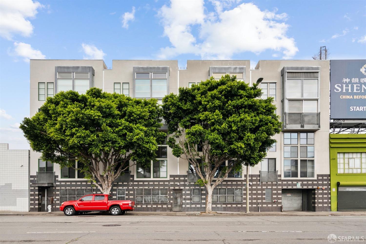 920 Harrison Street Unit: 15