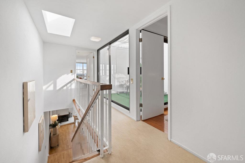 30 Topaz Way