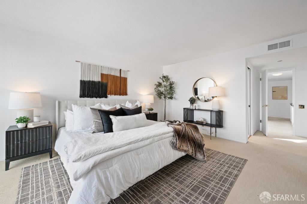 30 Topaz Way
