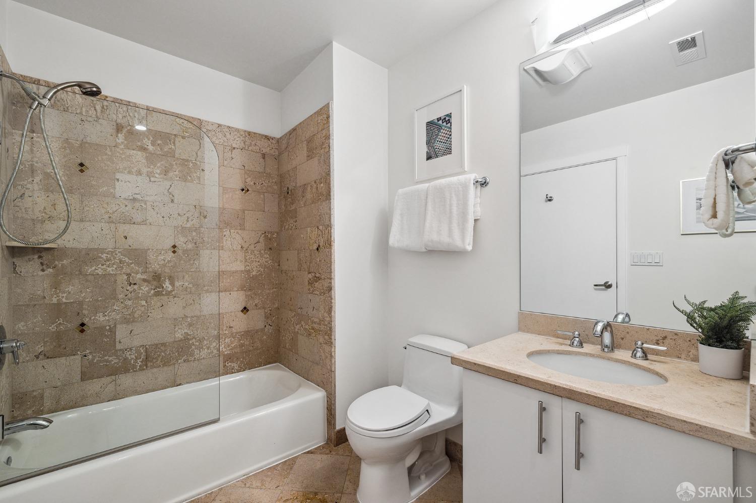 2889 24th Street Unit: 7