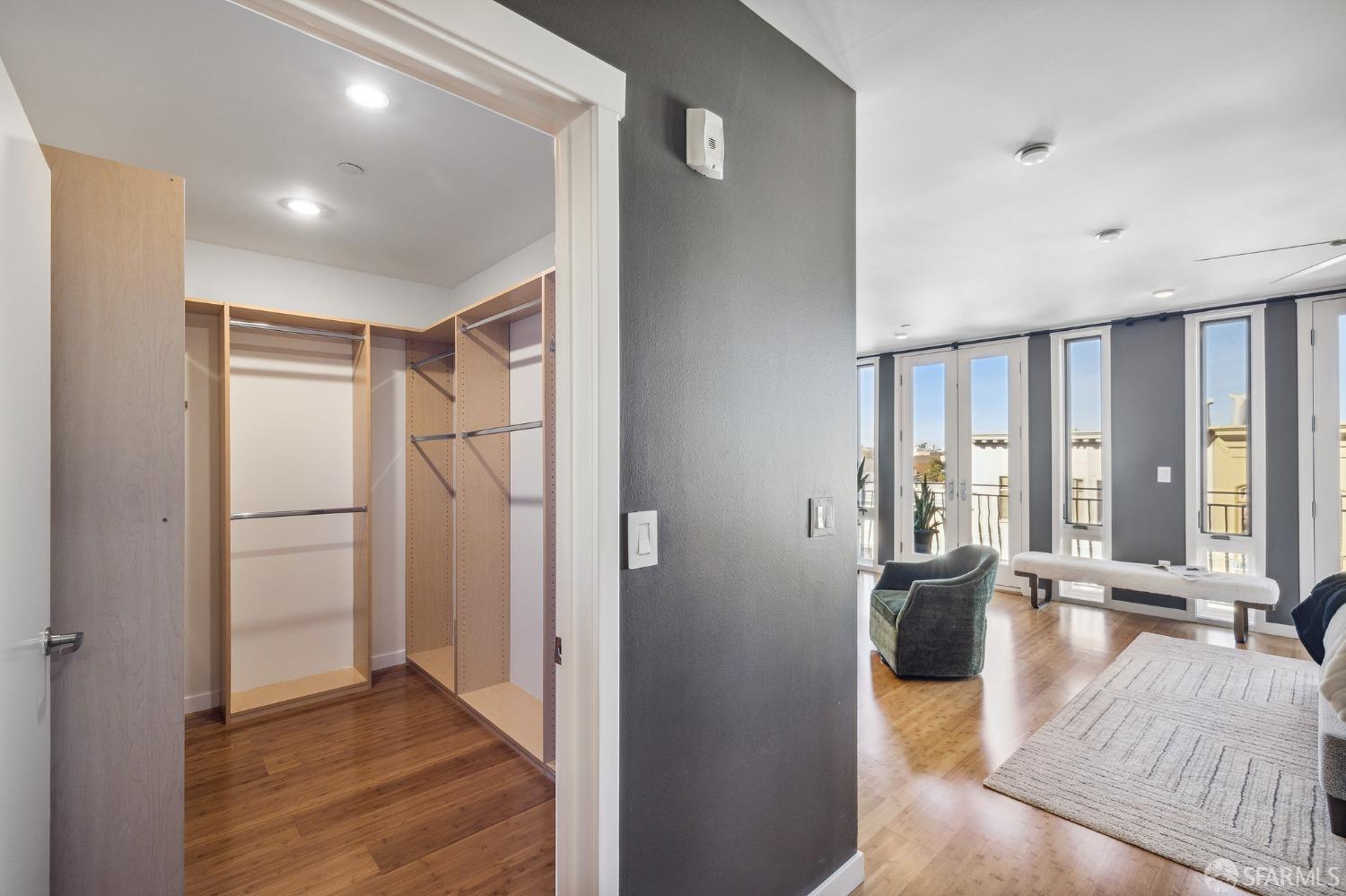 2889 24th Street Unit: 7