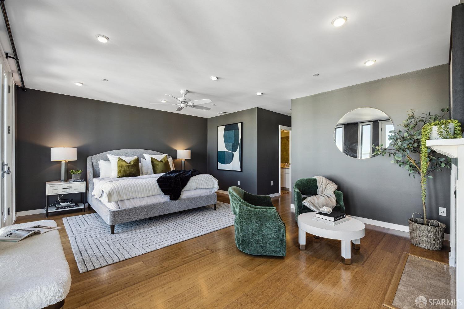 2889 24th Street Unit: 7
