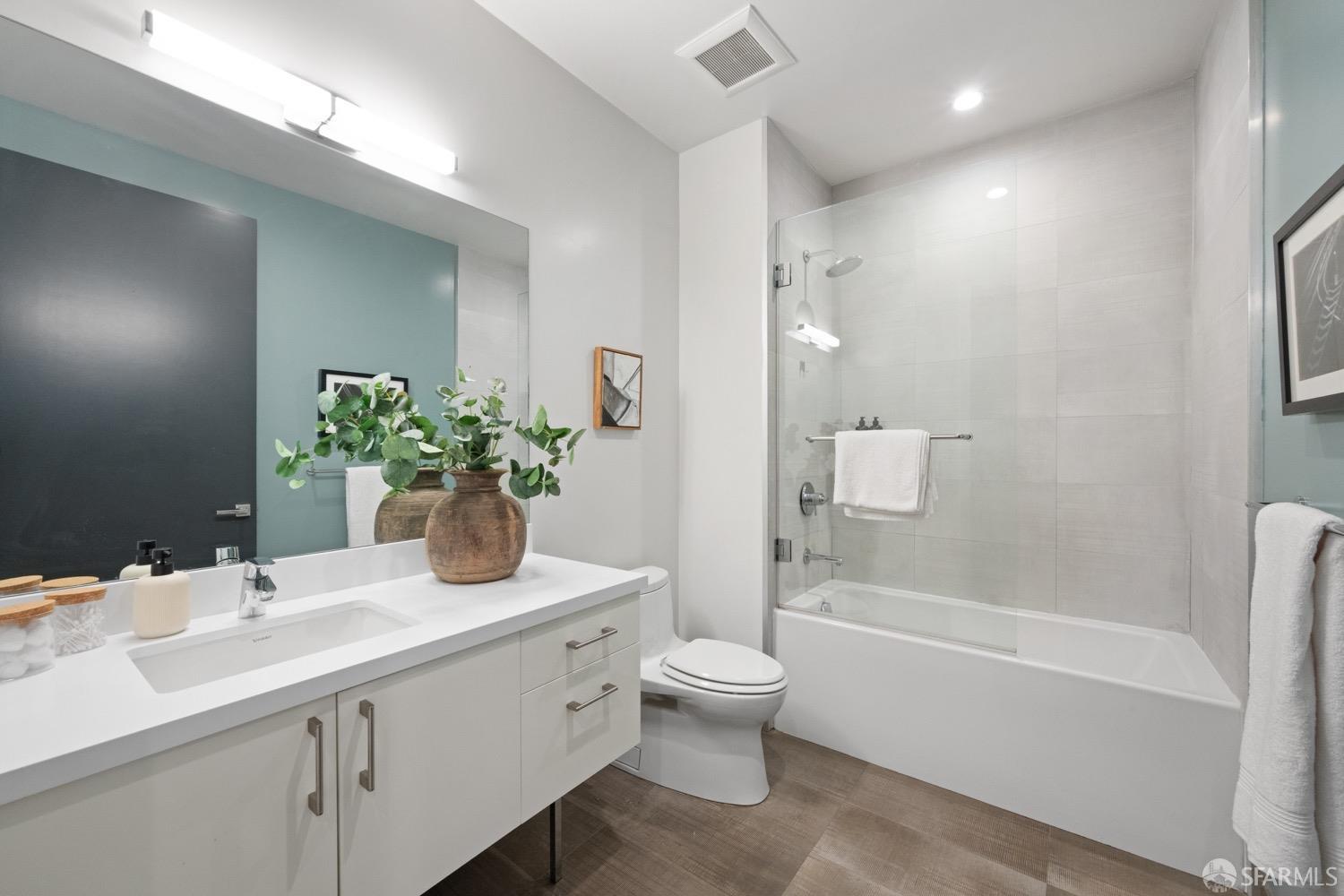 140 Pennsylvania Avenue Unit: 101
