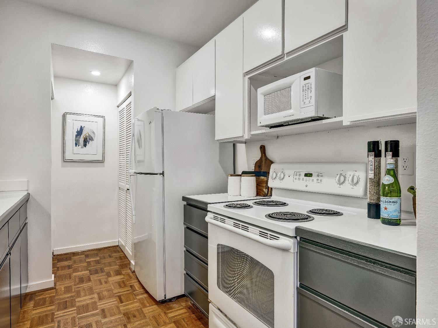 2185 Bush Street # 313