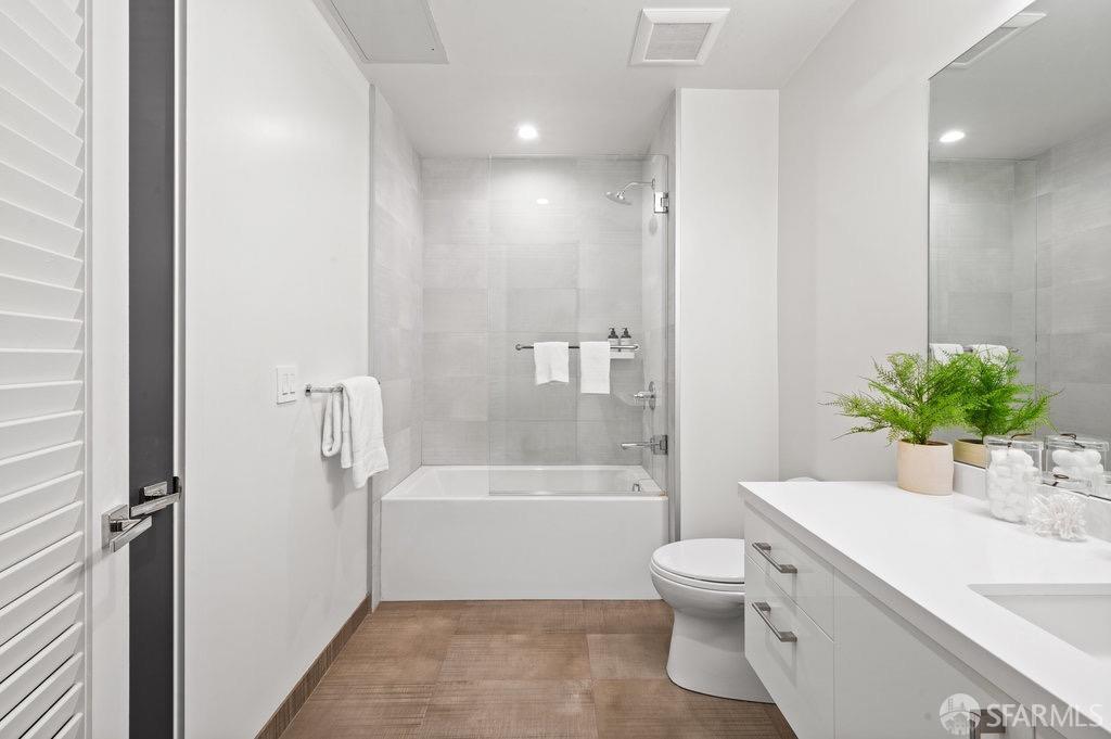 140 Pennsylvania Avenue Unit: 302