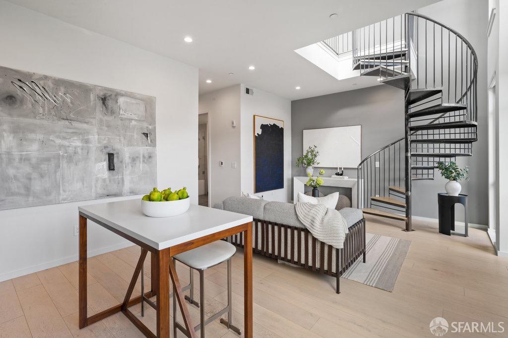 140 Pennsylvania Avenue Unit: 302