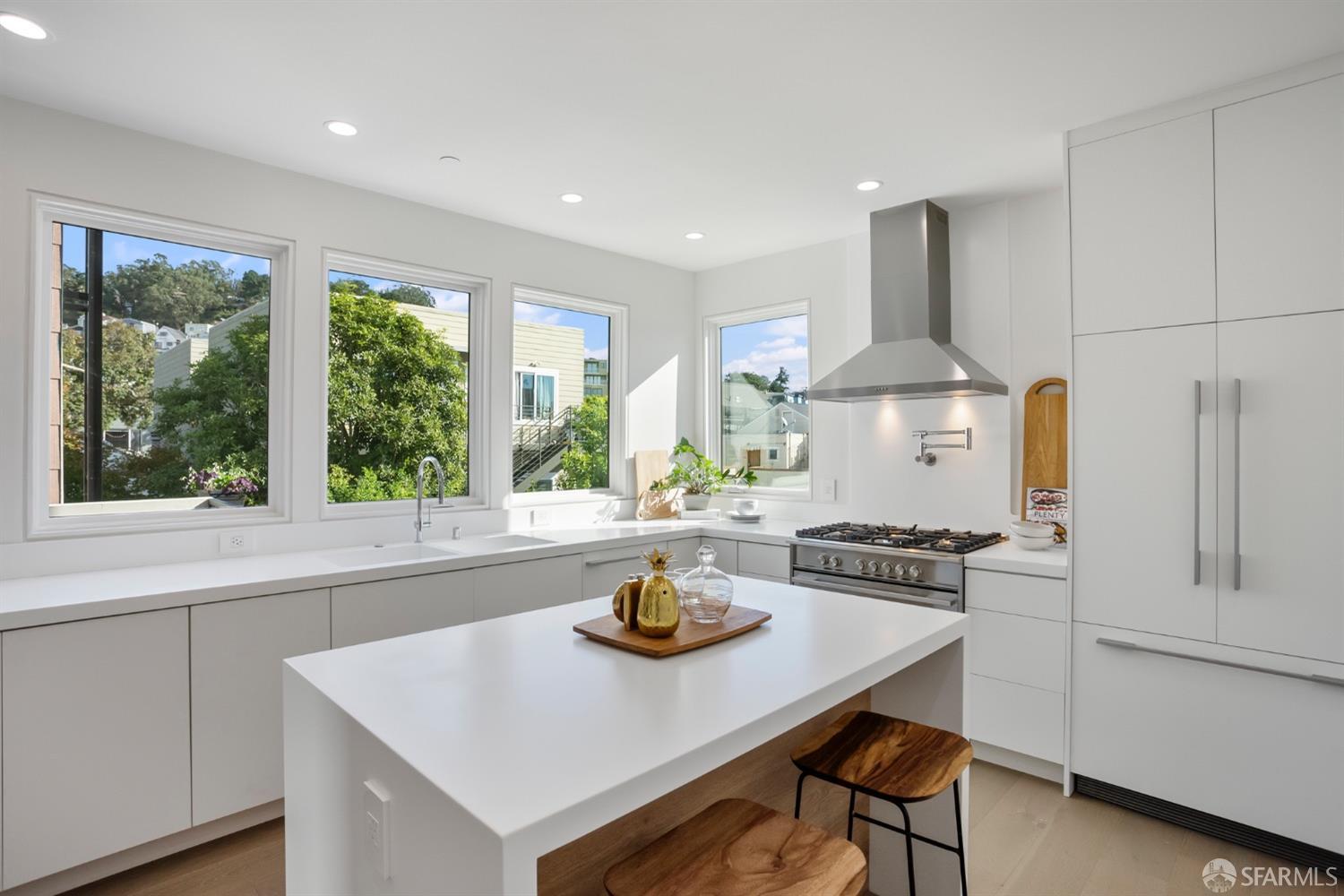 21 Brompton Avenue