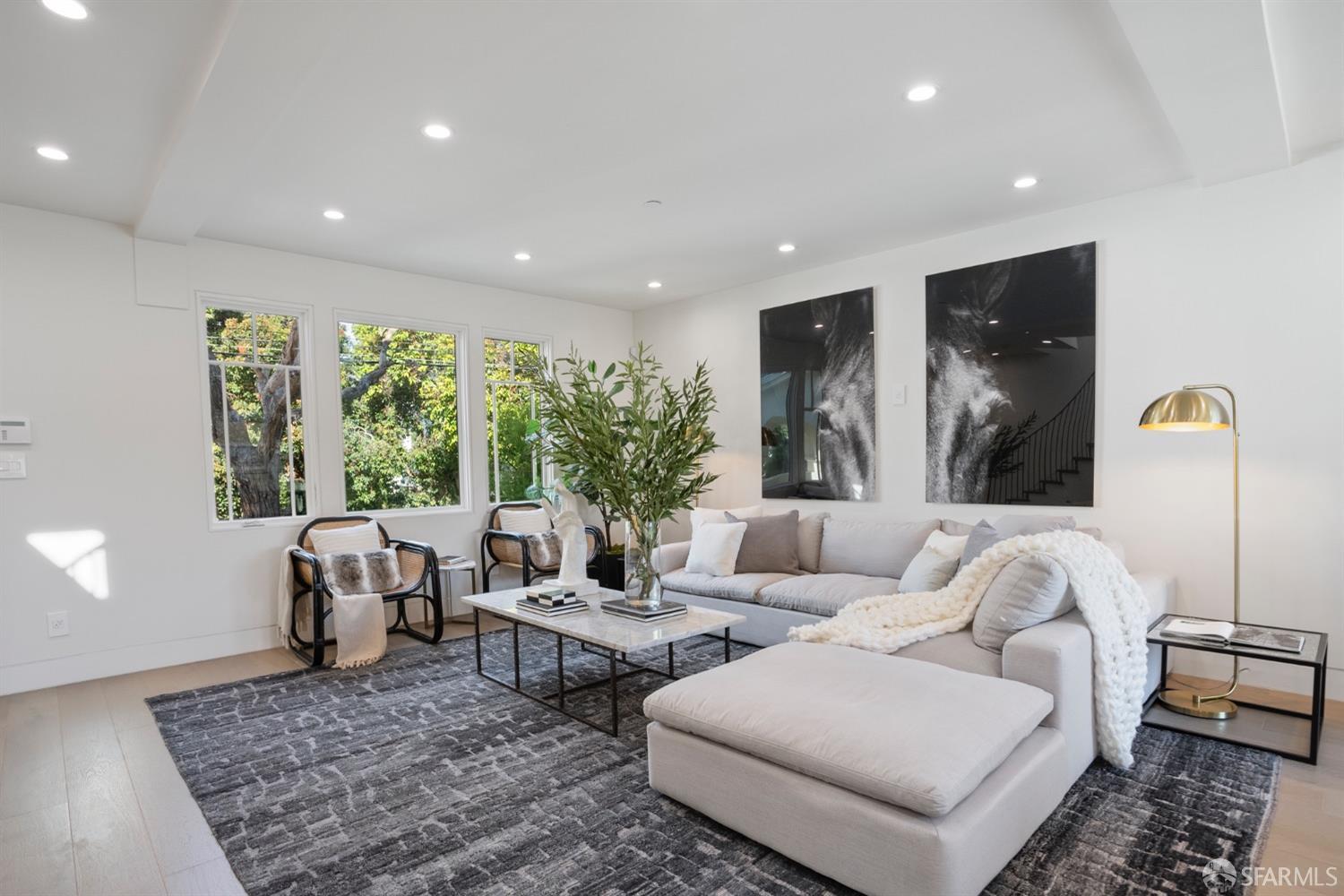 21 Brompton Avenue