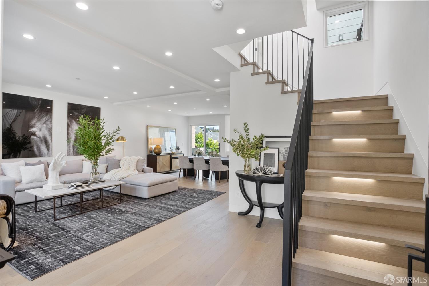 21 Brompton Avenue