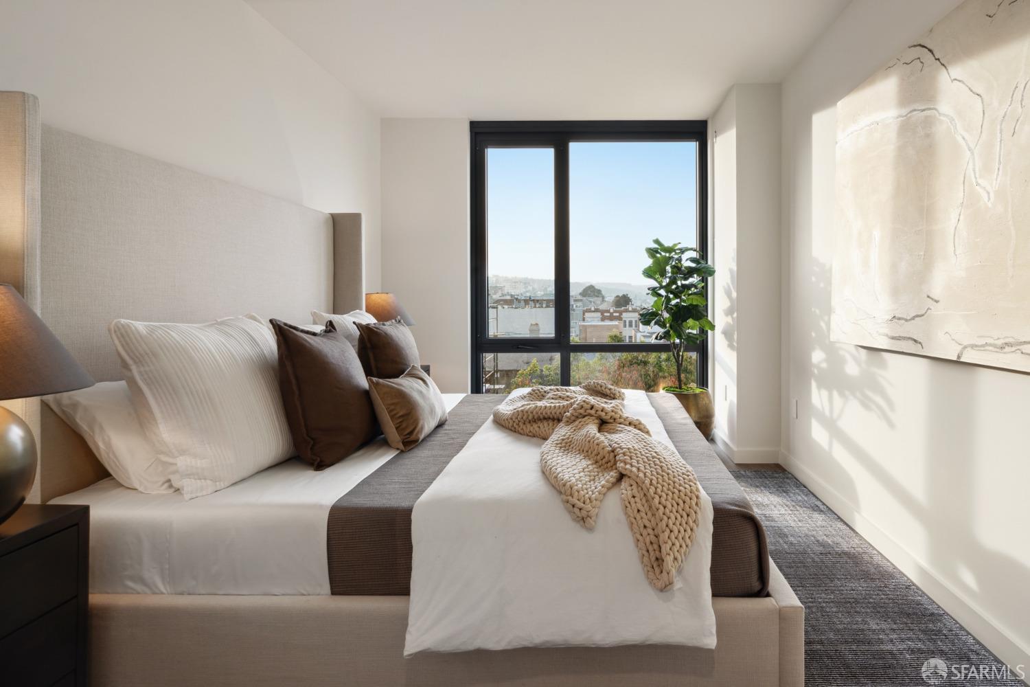 2525 Van Ness Avenue Unit: 403