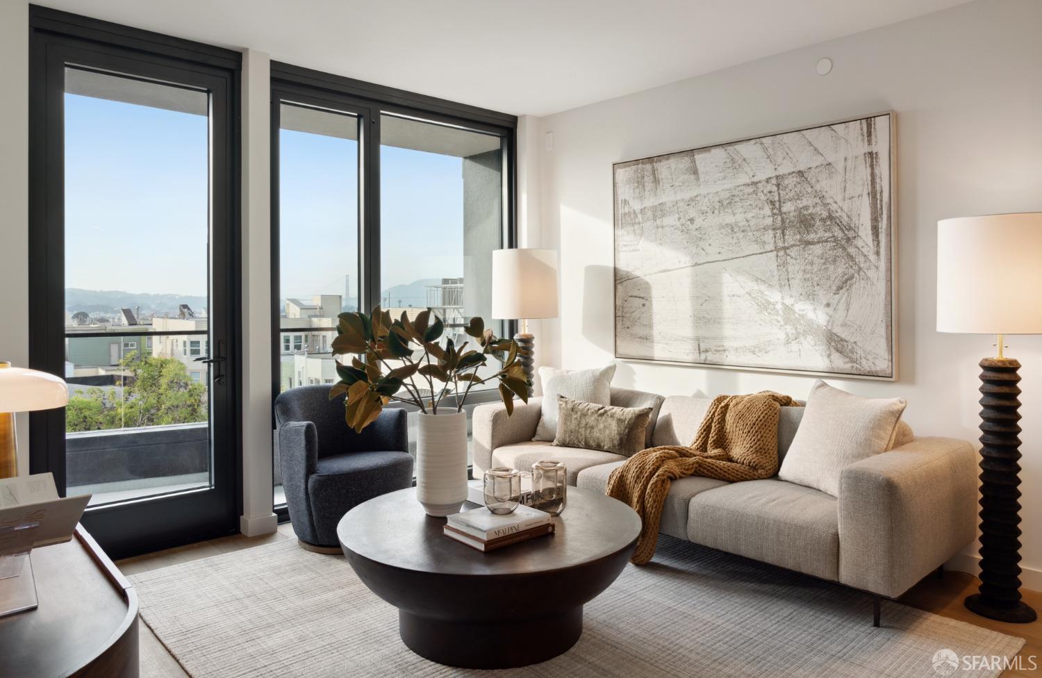 2525 Van Ness Avenue Unit: 403