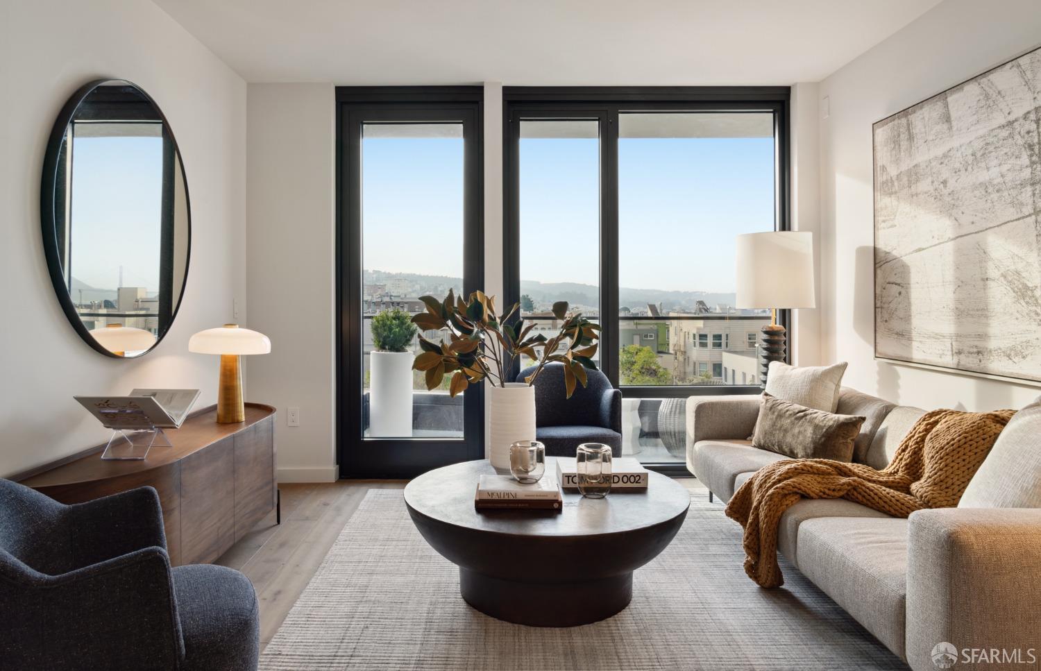 2525 Van Ness Avenue Unit: 403