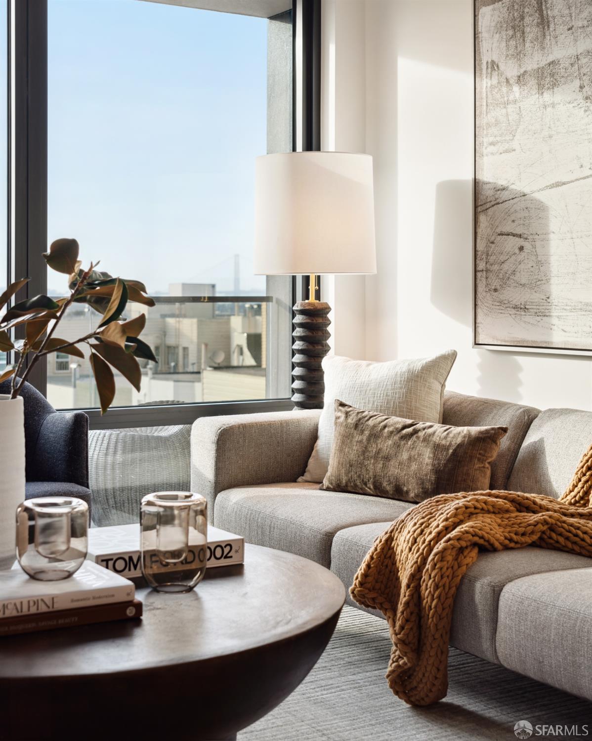 2525 Van Ness Avenue Unit: 403