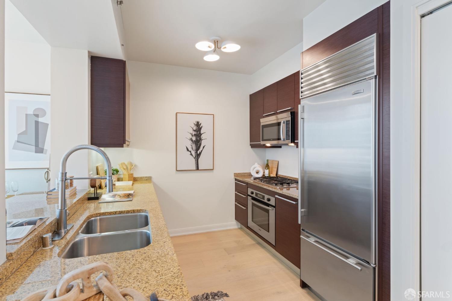 425 1st Street # 1407