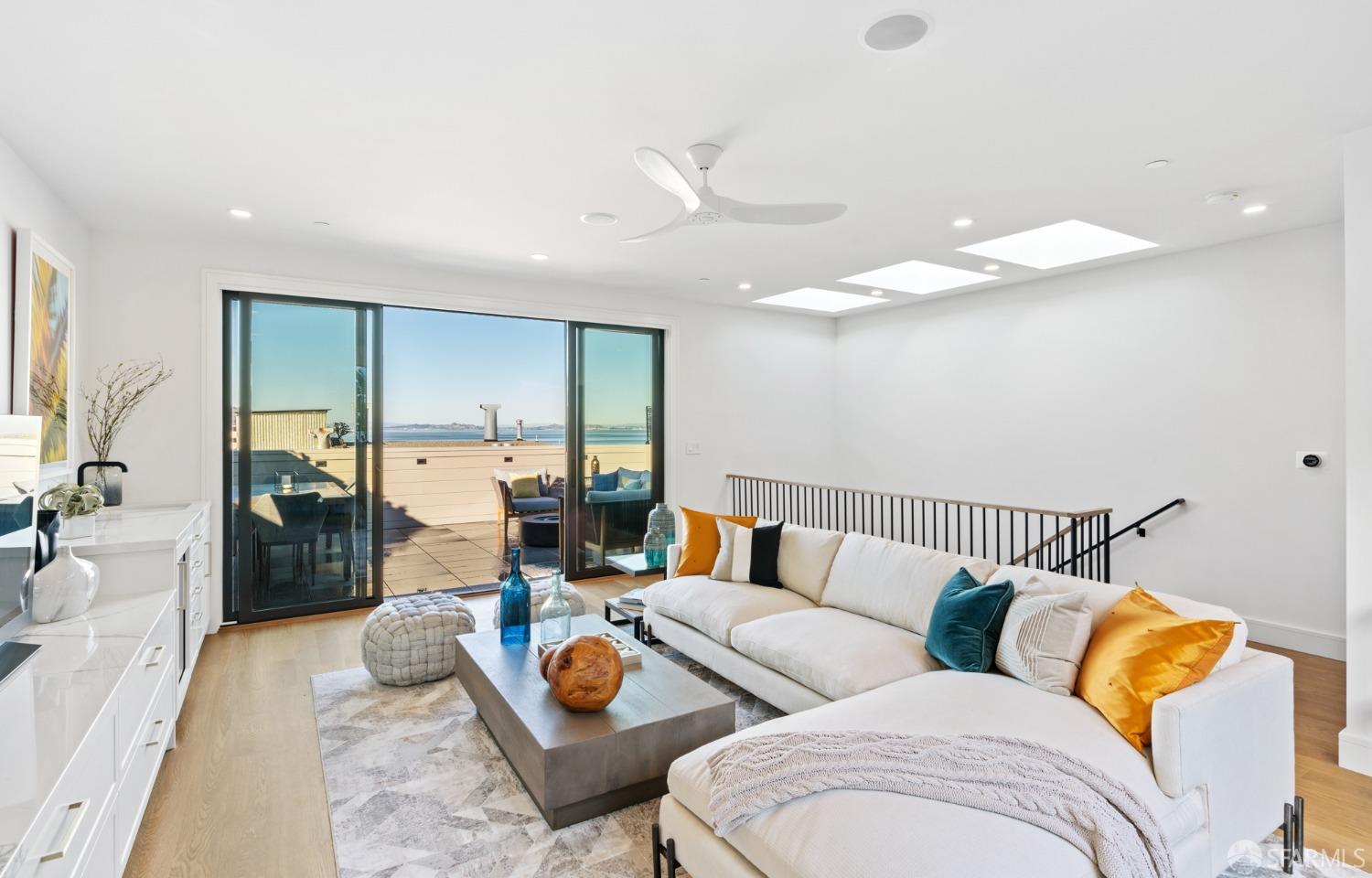 31 Aladdin Terrace
