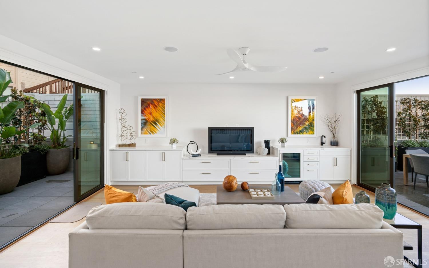 31 Aladdin Terrace
