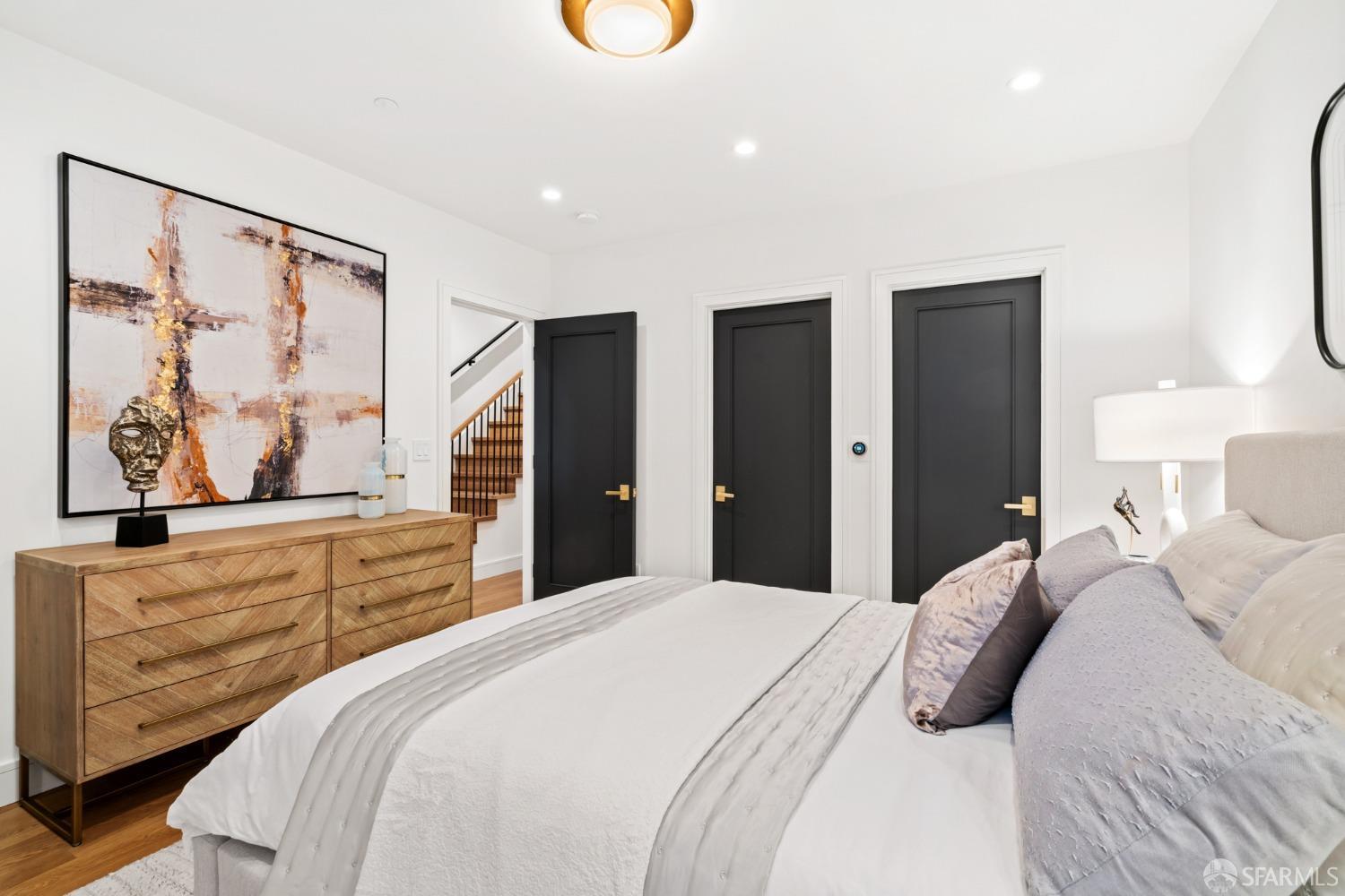 31 Aladdin Terrace