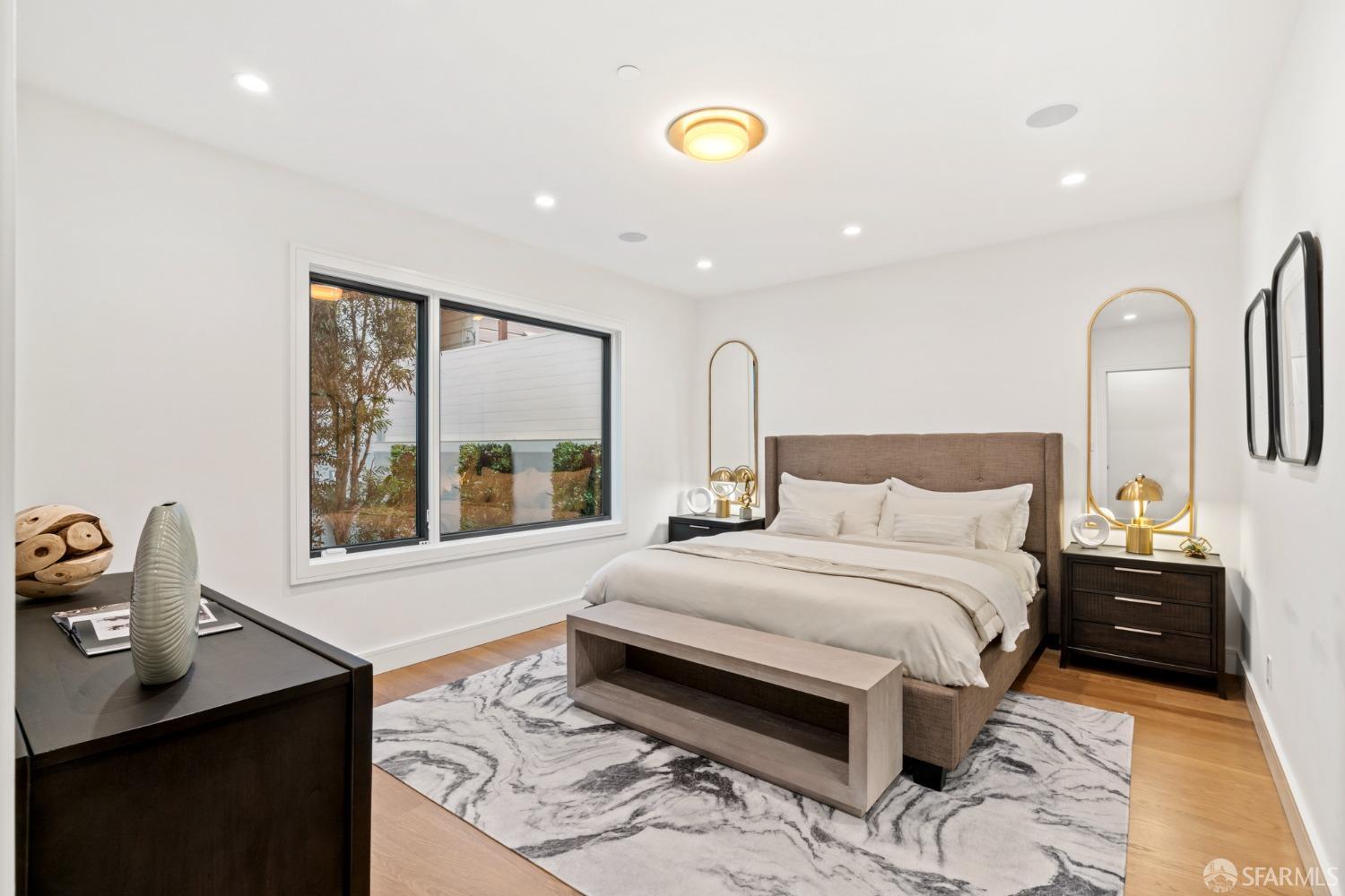 31 Aladdin Terrace