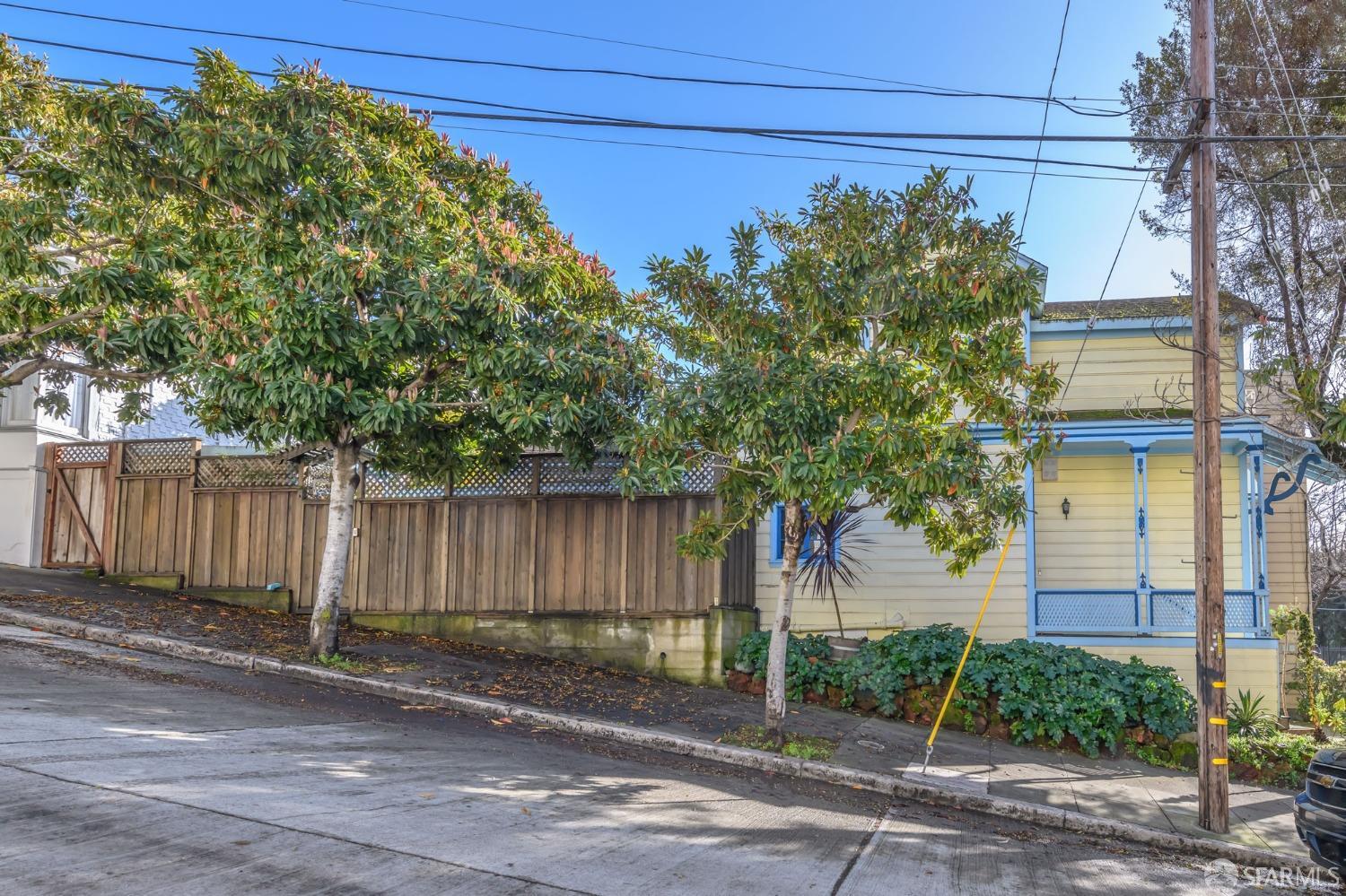 1301 Kansas Street